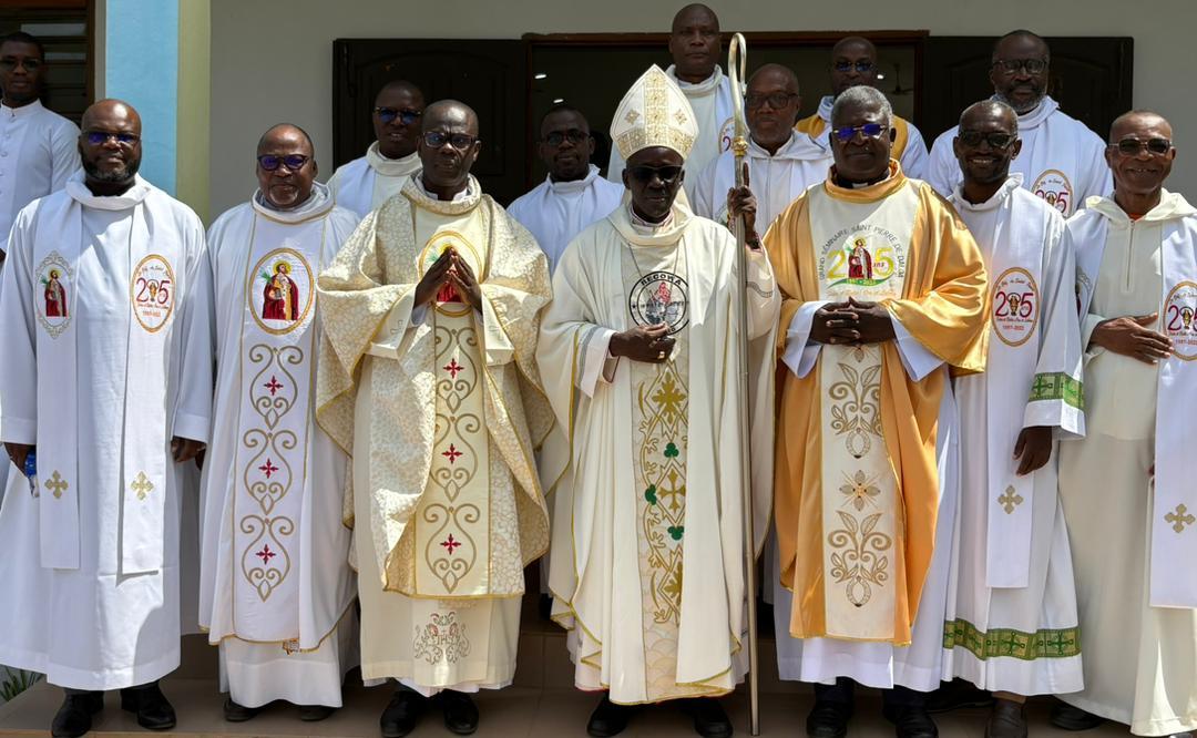 cote-divoire-daloa-44-seminaristes-recoivent-leur-diplome-de-philosophie-au-grand-seminaire-saint-pierre.jpg