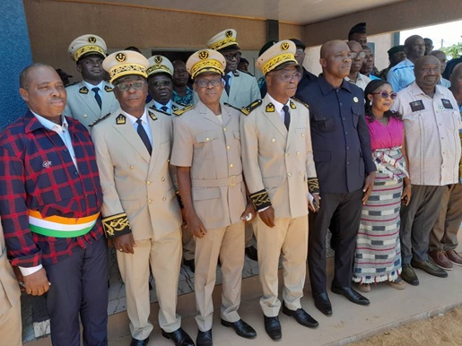 cote-divoire-le-nouveau-prefet-de-tabou-firmin-yao-kouakou-officiellement-presente.jpg