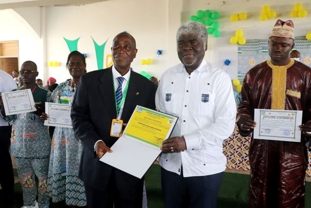 cote-divoire-songon-beugre-mambe-appelle-a-lutter-contre-la-vie-chere.JPG