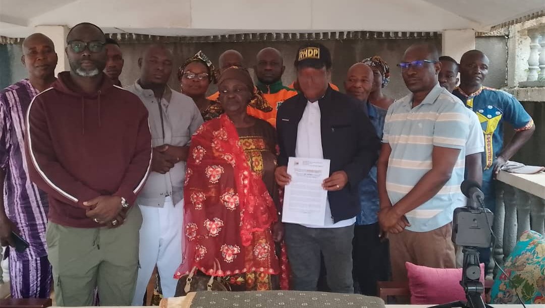 san-pedro-renouvellement-des-departementaux-rhdp-les-secretaires-de-sections-apportent-leur-soutien-a-la-candidature-de-karnon-konate.jpg