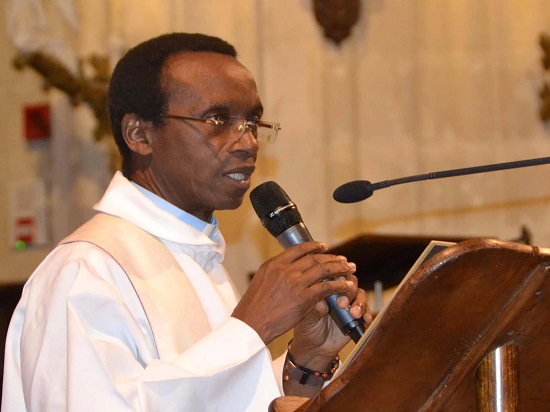 Côte d'Ivoire / L'Abbé Abékan appelle à vivre chaque instant : « Le temps n'attend personne »