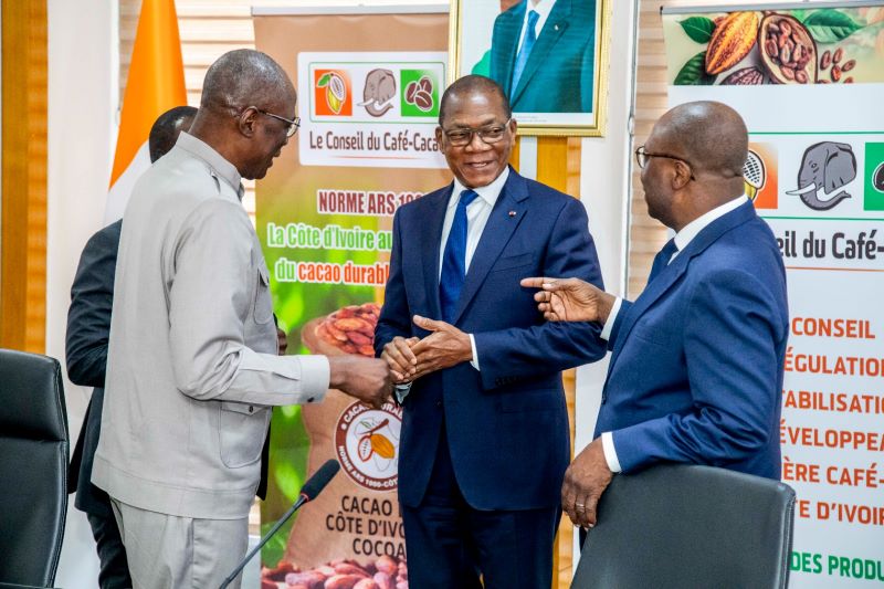Côte d’Ivoire / Exportation du café et du cacao : Le ministre Bruno Koné rassure les producteurs