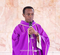 Côte d'Ivoire/Archidiocèse d'Abidjan : l'abbé Abékan appelle les fidèles à devenir des bâtisseurs de l'Eglise